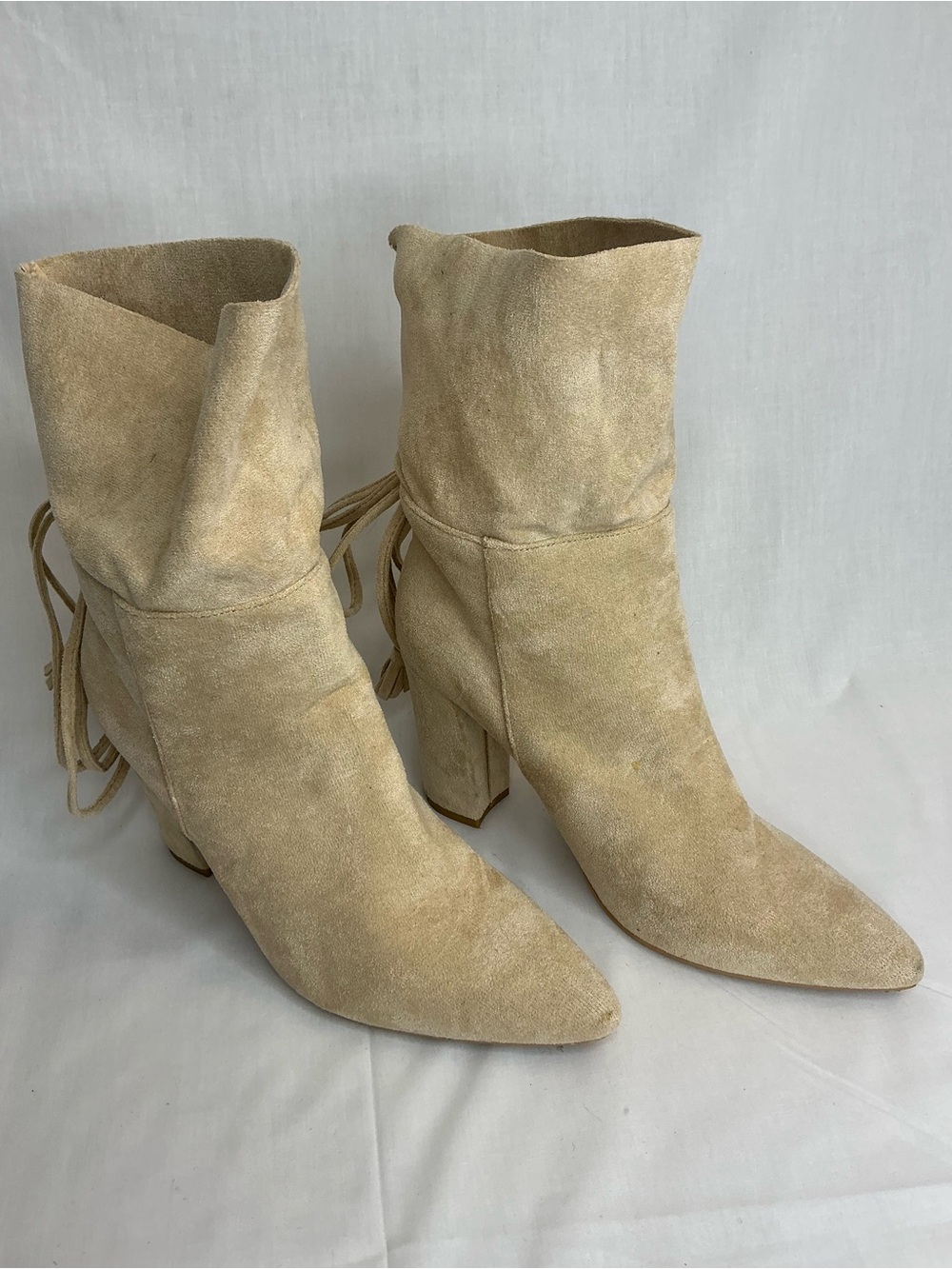 2139 - Women's Suede Pointed-Toe Block Heel Ankle Boots - Cream
